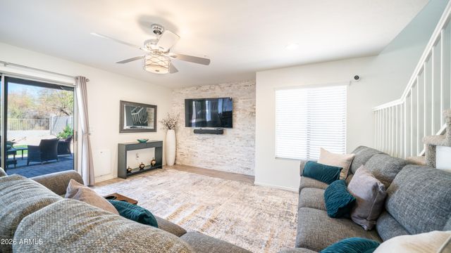 7516 E CHRISTMAS CHOLLA Drive, Scottsdale, AZ 85255