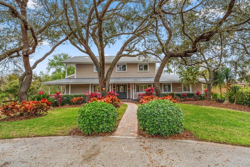Image 2 of property listing at 1543 STURBRIDGE COURT, Dunedin, FL 34698