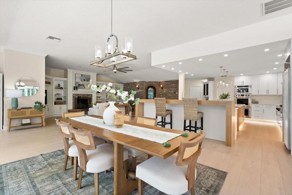 Image 28 of property listing at 1543 STURBRIDGE COURT, Dunedin, FL 34698