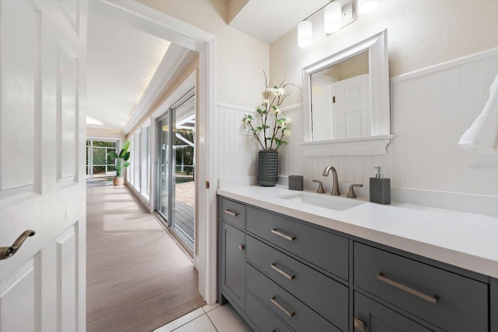 Image 45 of property listing at 1543 STURBRIDGE COURT, Dunedin, FL 34698