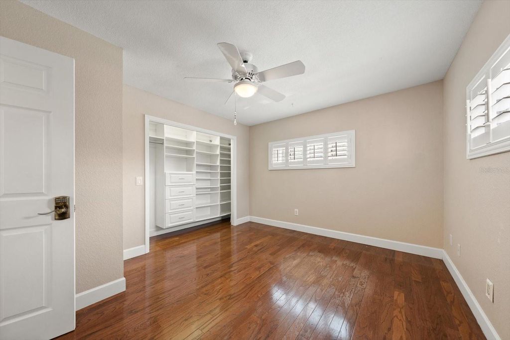 Image 57 of property listing at 1543 STURBRIDGE COURT, Dunedin, FL 34698