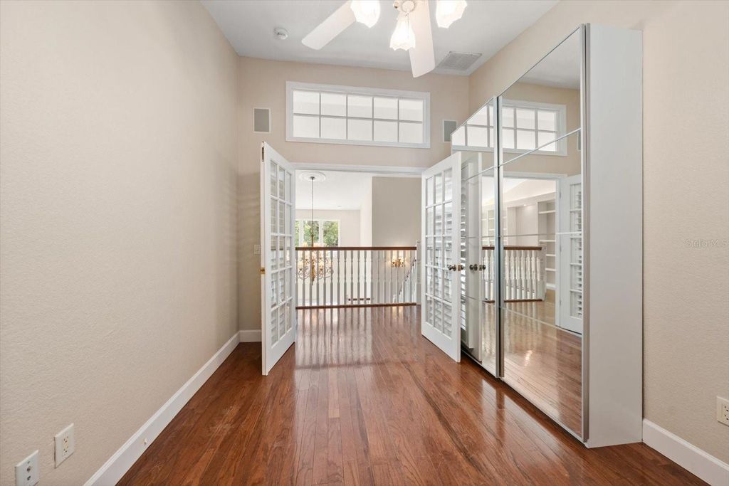 Image 61 of property listing at 1543 STURBRIDGE COURT, Dunedin, FL 34698