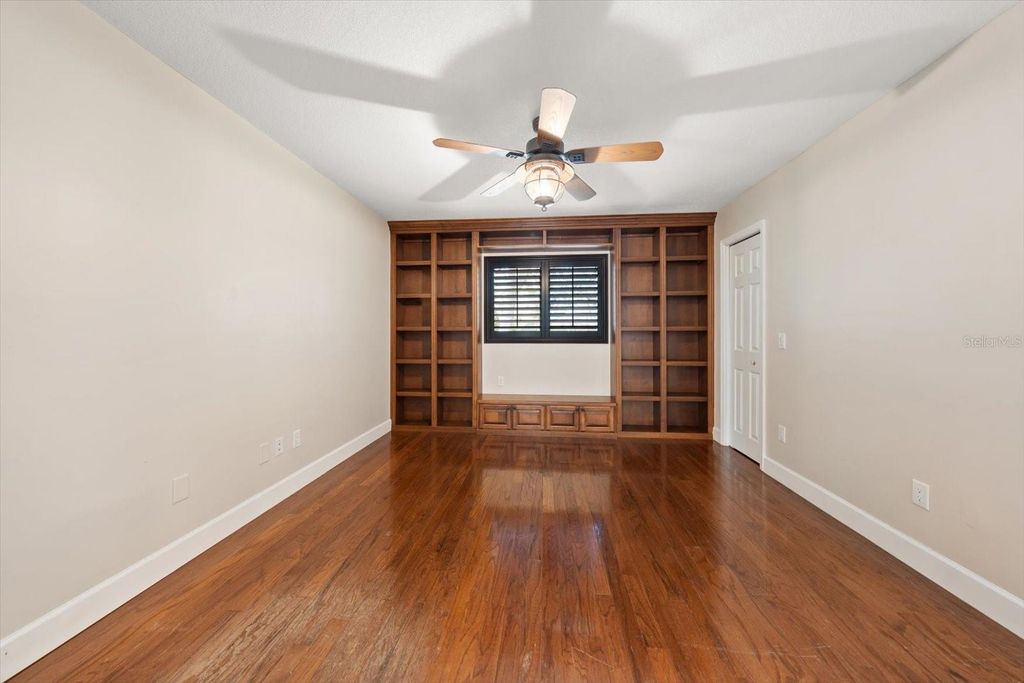 Image 63 of property listing at 1543 STURBRIDGE COURT, Dunedin, FL 34698