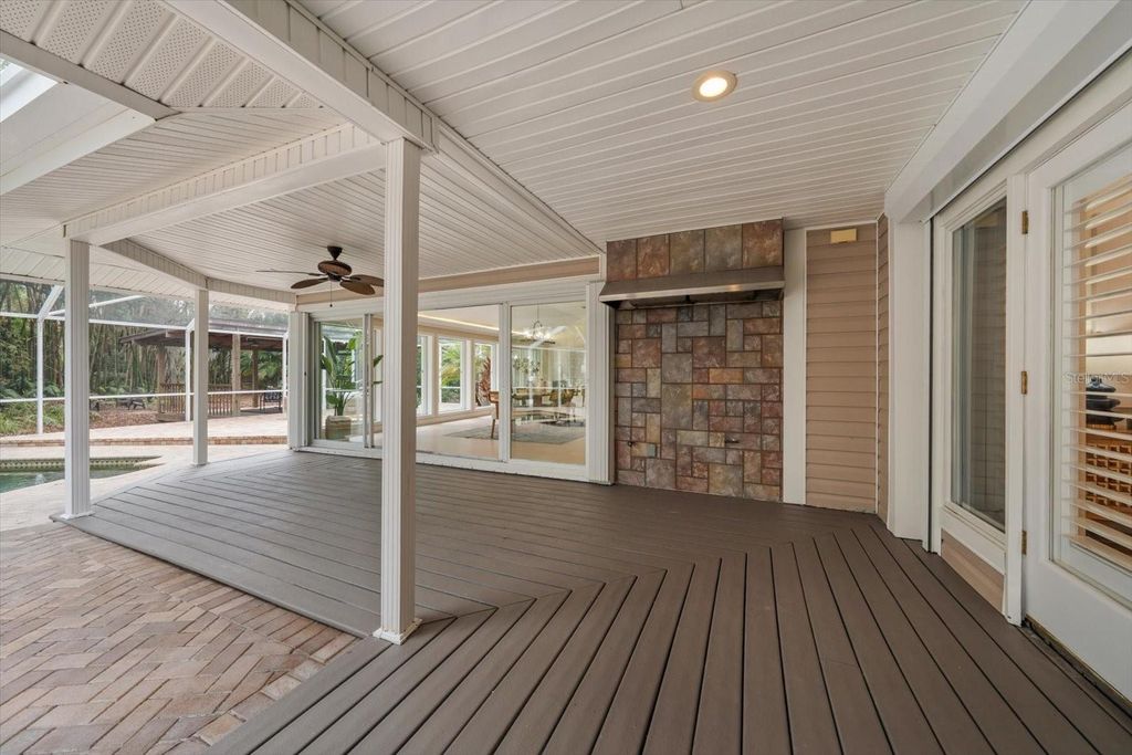 Image 73 of property listing at 1543 STURBRIDGE COURT, Dunedin, FL 34698