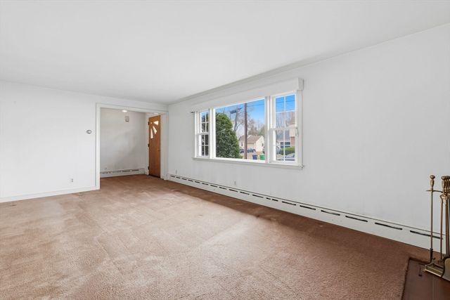 14 Schofield Dr, Newton, MA 02460