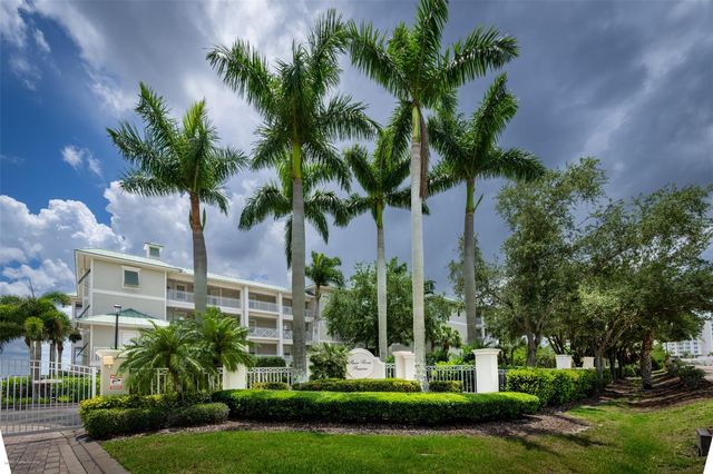 5116 MELBOURNE STREET B303, Punta Gorda, FL 33980