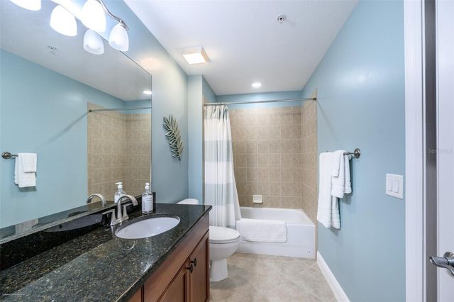 5116 MELBOURNE STREET B303, Punta Gorda, FL 33980