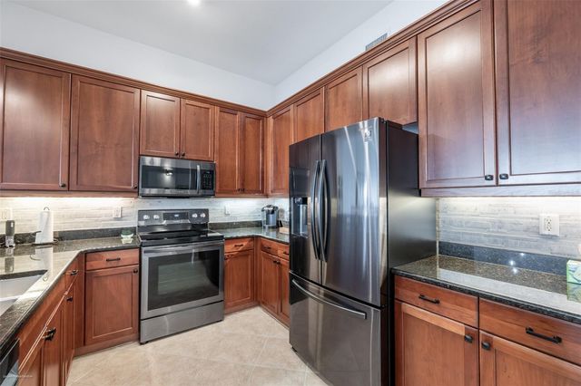 5116 MELBOURNE STREET B303, Punta Gorda, FL 33980