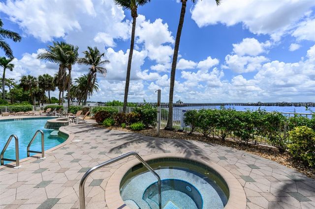 5116 MELBOURNE STREET B303, Punta Gorda, FL 33980