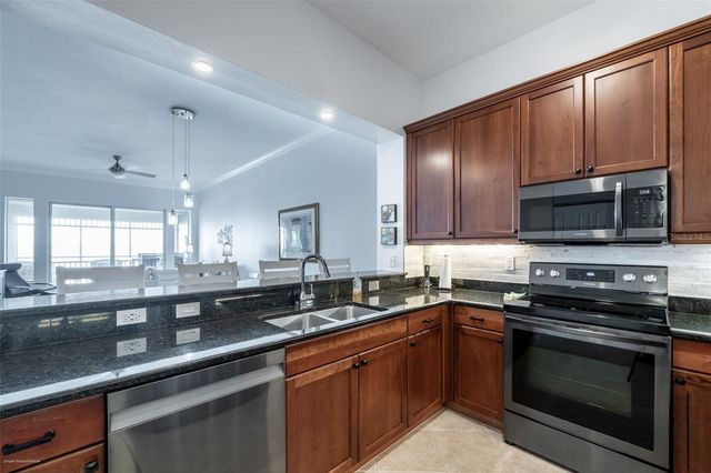 5116 MELBOURNE STREET B303, Punta Gorda, FL 33980
