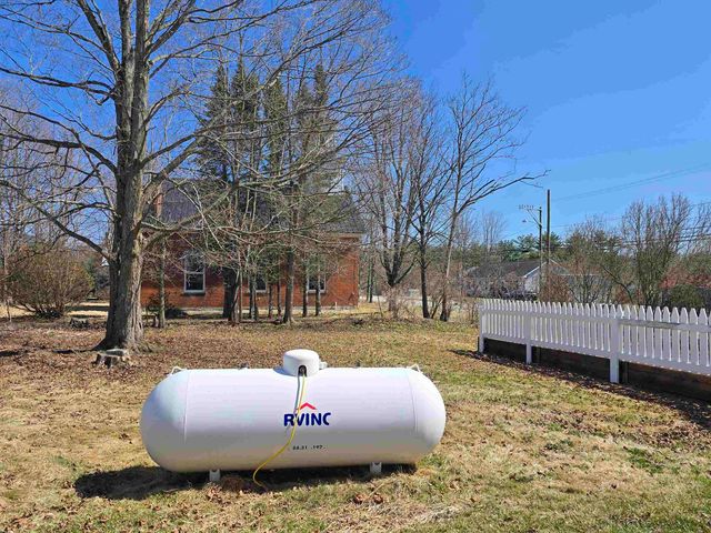 65 Benton Road, Haverhill, NH 03774