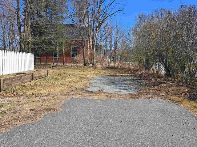 65 Benton Road, Haverhill, NH 03774