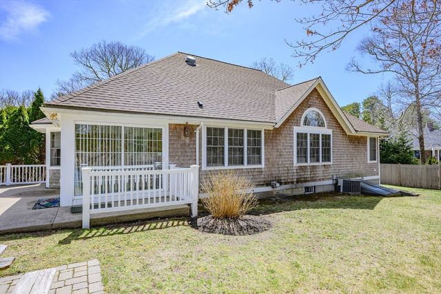 8 Marlboro Road, Brewster, MA 02631