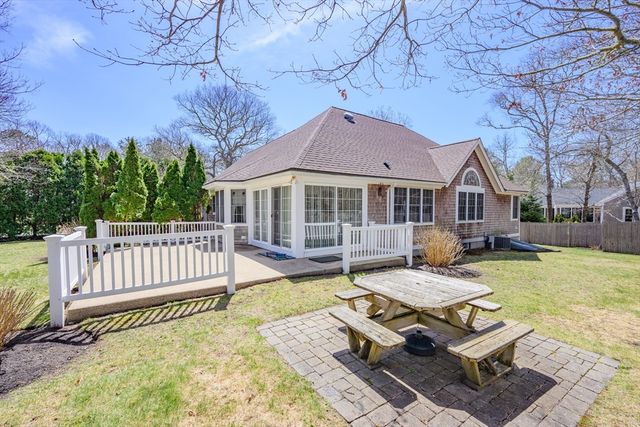 8 Marlboro Road, Brewster, MA 02631