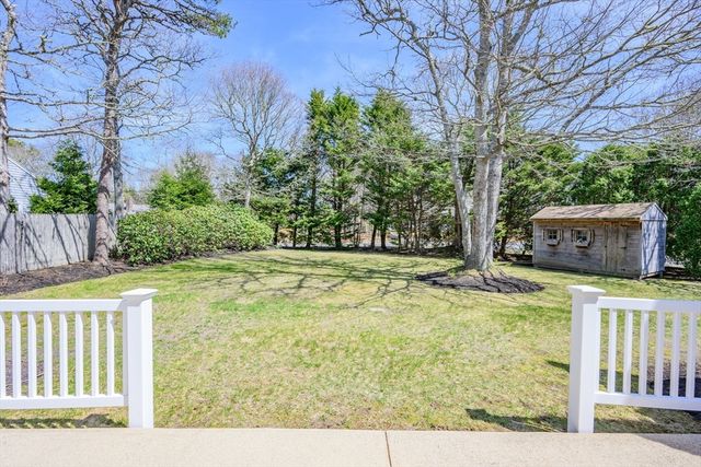 8 Marlboro Road, Brewster, MA 02631