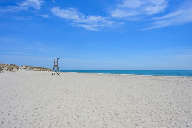 8 Marlboro Road, Brewster, MA 02631