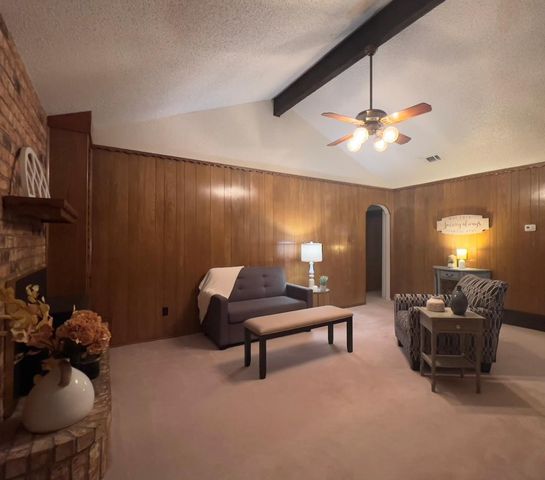 536 Baldwin Avenue, Crowley, TX 76036