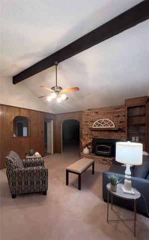 536 Baldwin Avenue, Crowley, TX 76036