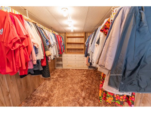 1600 RHODODENDRON Dr 207, Florence, OR 97439