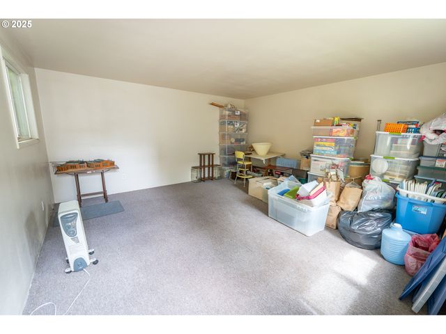 1600 RHODODENDRON Dr 207, Florence, OR 97439