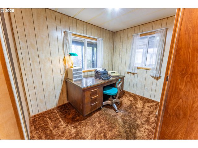 1600 RHODODENDRON Dr 207, Florence, OR 97439