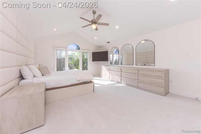 45711 Bristol Circle, Novi, MI 48377