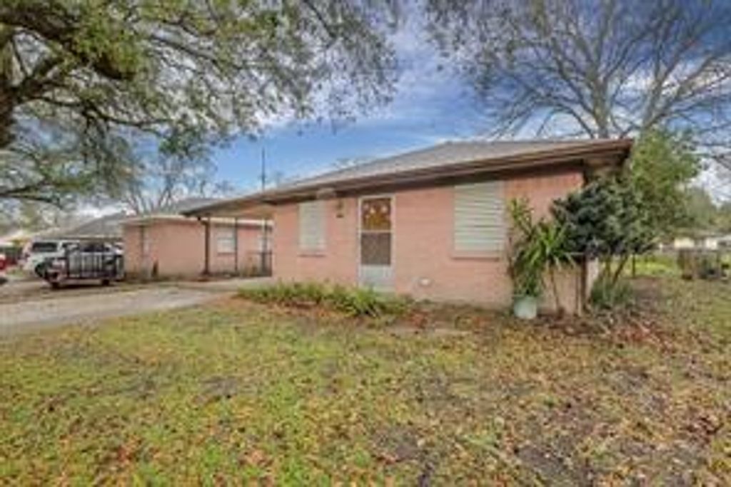 1114 Main Street, La Marque, TX 77568