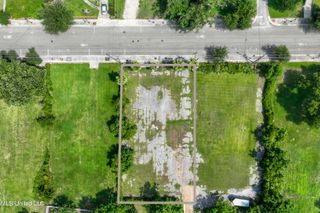 2nd Street, Pass Christian, MS 39571