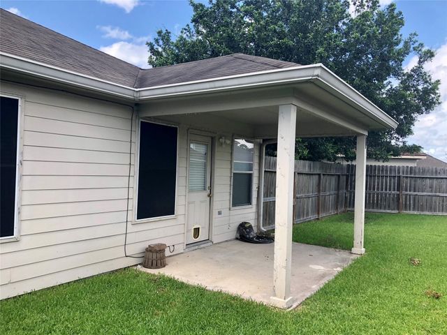 5206 Sage Circle, Baytown, TX 77521