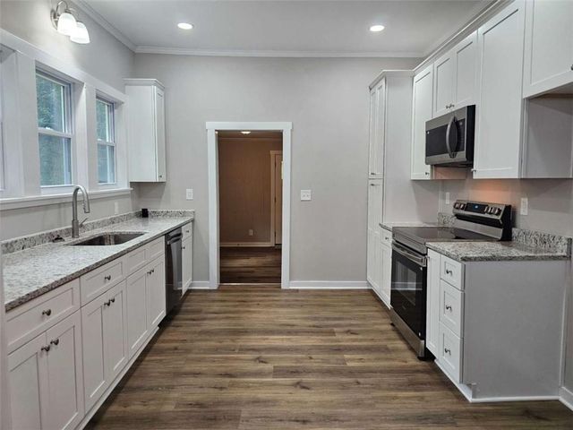 46 Mitchell Street, Carrollton, GA 30117