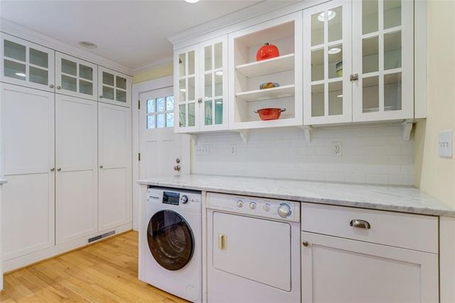 1987 Knight SE Court, Atlanta, GA 30316