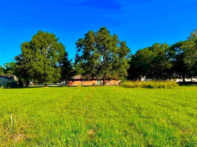 9306 N Garden Drive, Beaumont, TX 77705