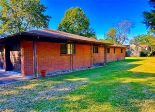 9306 N Garden Drive, Beaumont, TX 77705
