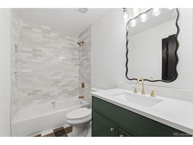 3147 52nd Ave, Greeley, CO 80634