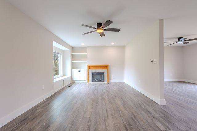 439 Fairlawn Cir, Maryville, TN 37801