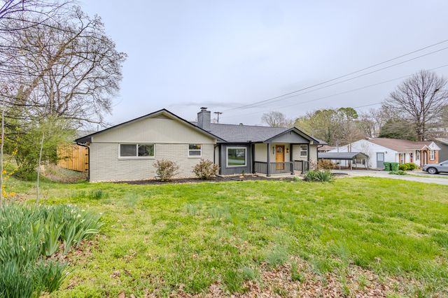 439 Fairlawn Cir, Maryville, TN 37801