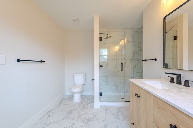 439 Fairlawn Cir, Maryville, TN 37801