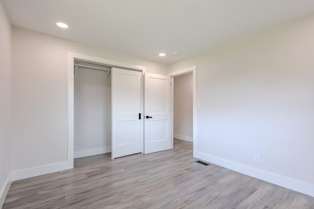 439 Fairlawn Cir, Maryville, TN 37801