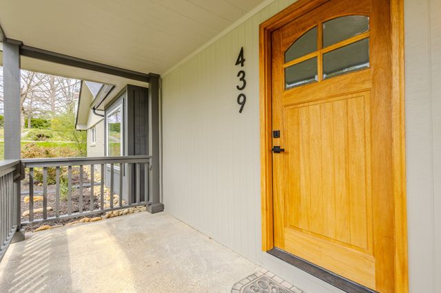 439 Fairlawn Cir, Maryville, TN 37801