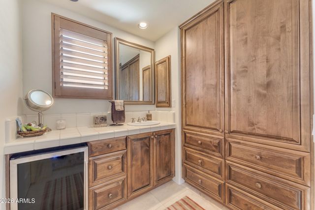 8286 E CLUB VILLAGE Drive, Gold Canyon, AZ 85118