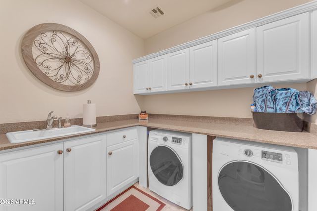 8286 E CLUB VILLAGE Drive, Gold Canyon, AZ 85118