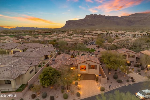 8286 E CLUB VILLAGE Drive, Gold Canyon, AZ 85118