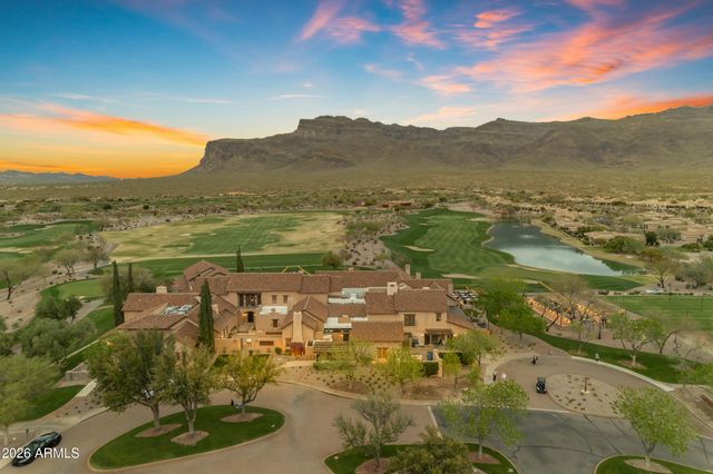 8286 E CLUB VILLAGE Drive, Gold Canyon, AZ 85118