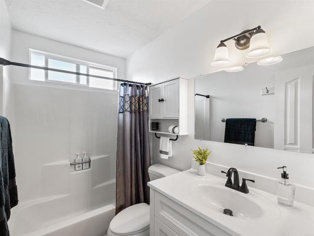 4123 Bonita Drive, Oceanside, CA 92056