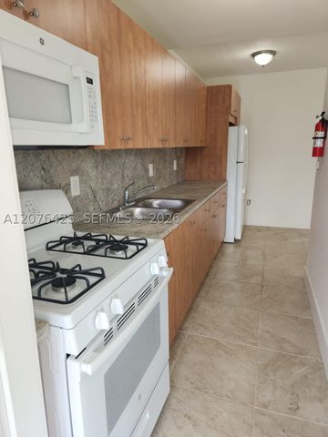 1085 SW 37th Ave 12, Miami, FL 33135