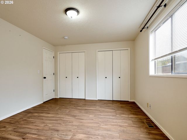 610 E HEINTZ St, Molalla, OR 97038