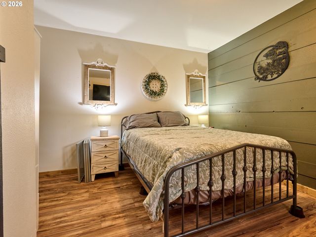 610 E HEINTZ St, Molalla, OR 97038