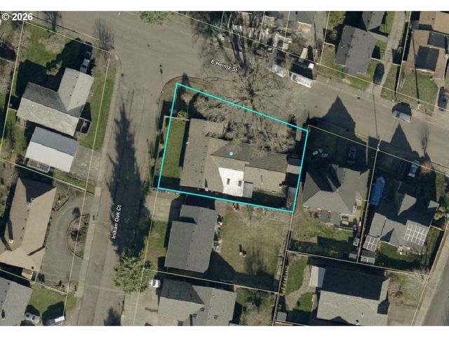 610 E HEINTZ St, Molalla, OR 97038