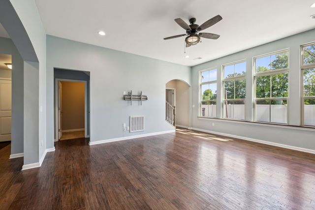 2808 Goose Creek Ln, Murfreesboro, TN 37128