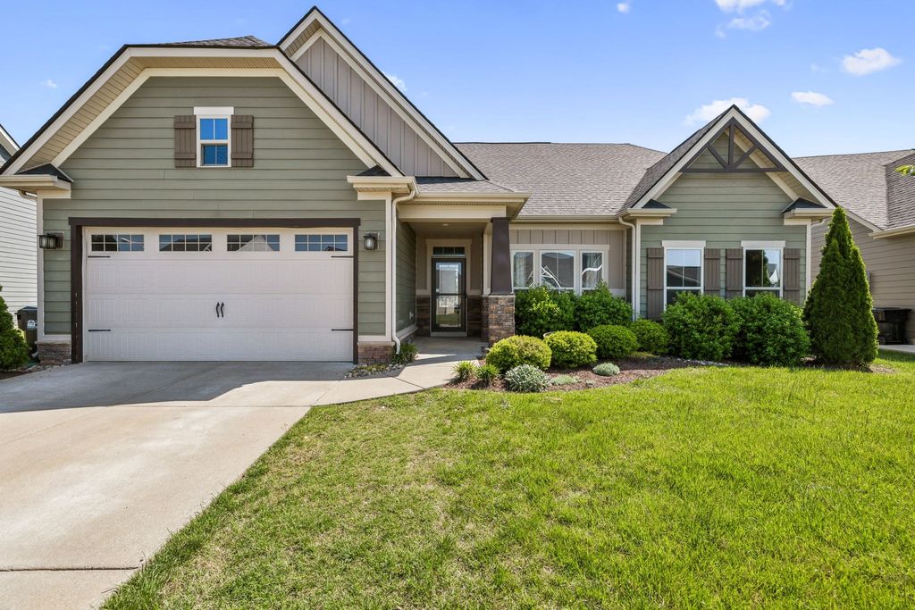 2808 Goose Creek Ln, Murfreesboro, TN 37128